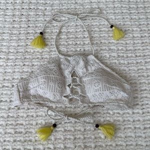 Victoria’s Secret White High Neck Tassel Crochet Lace Criss Cross Bikini Top S